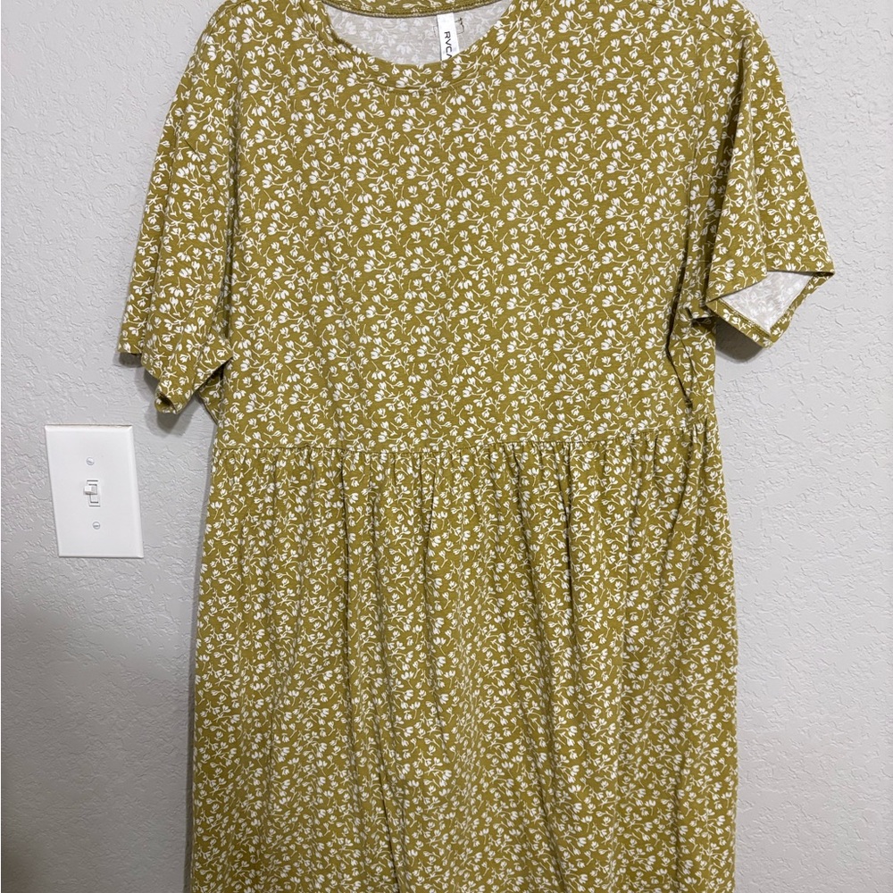 RVCA Olive Floral Top